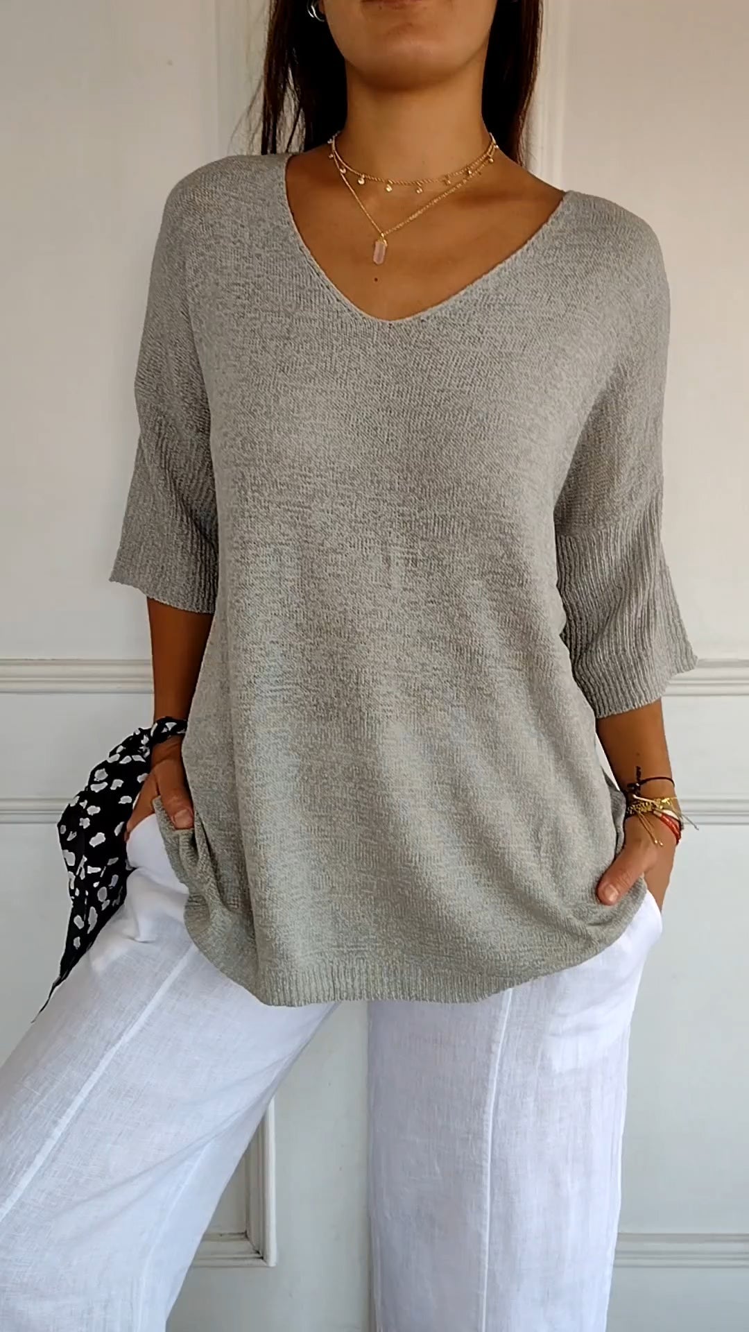 Mariann | Elegant V-Neck Top