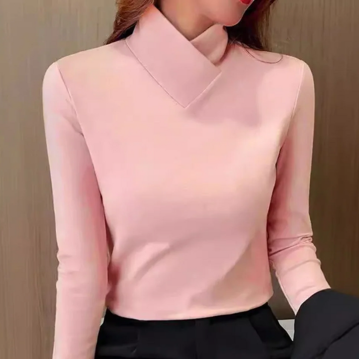 Venera | Elegant Turtleneck Fit