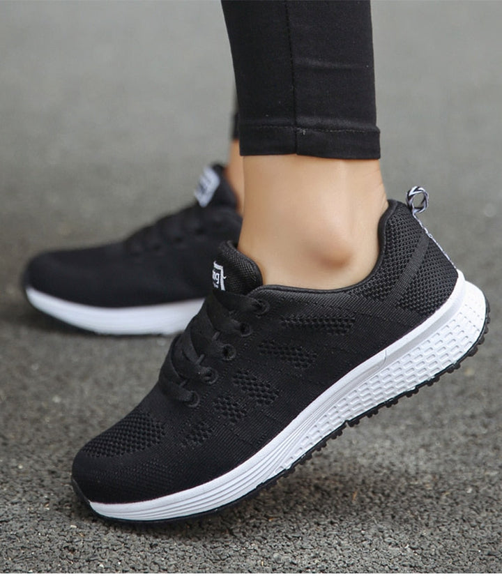 Breathable Women’s Lightweight Sports Sneakers