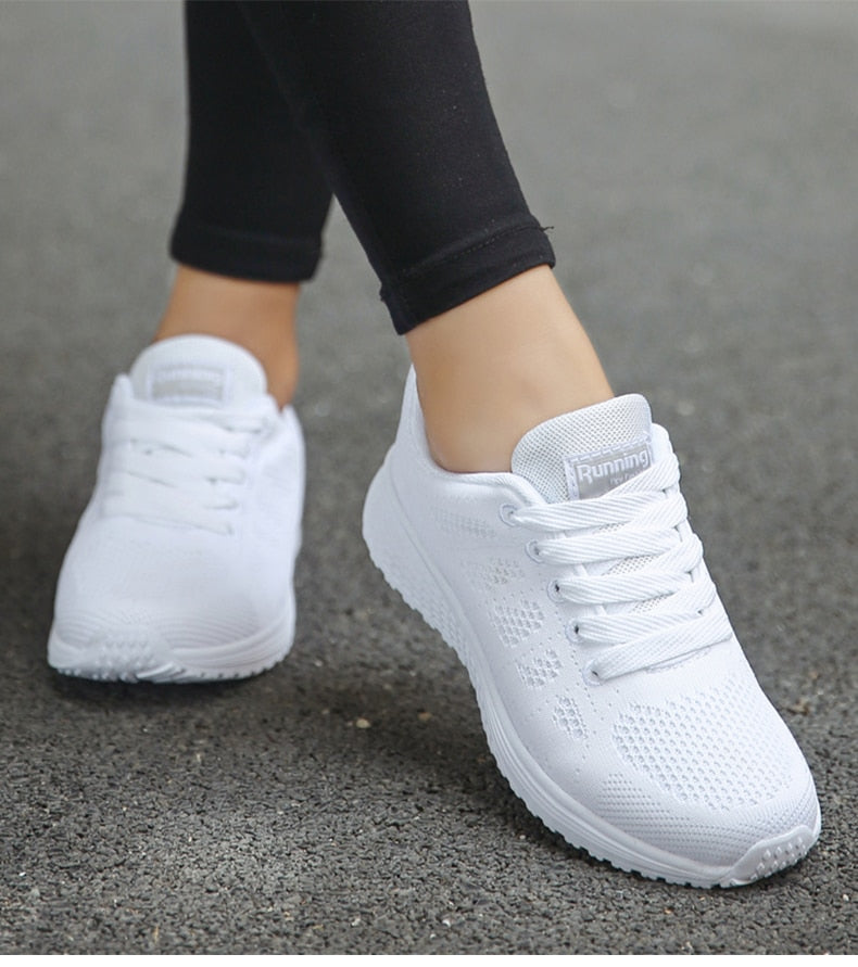 Breathable Women’s Lightweight Sports Sneakers