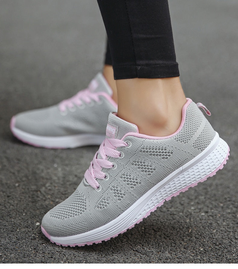 Breathable Women’s Lightweight Sports Sneakers