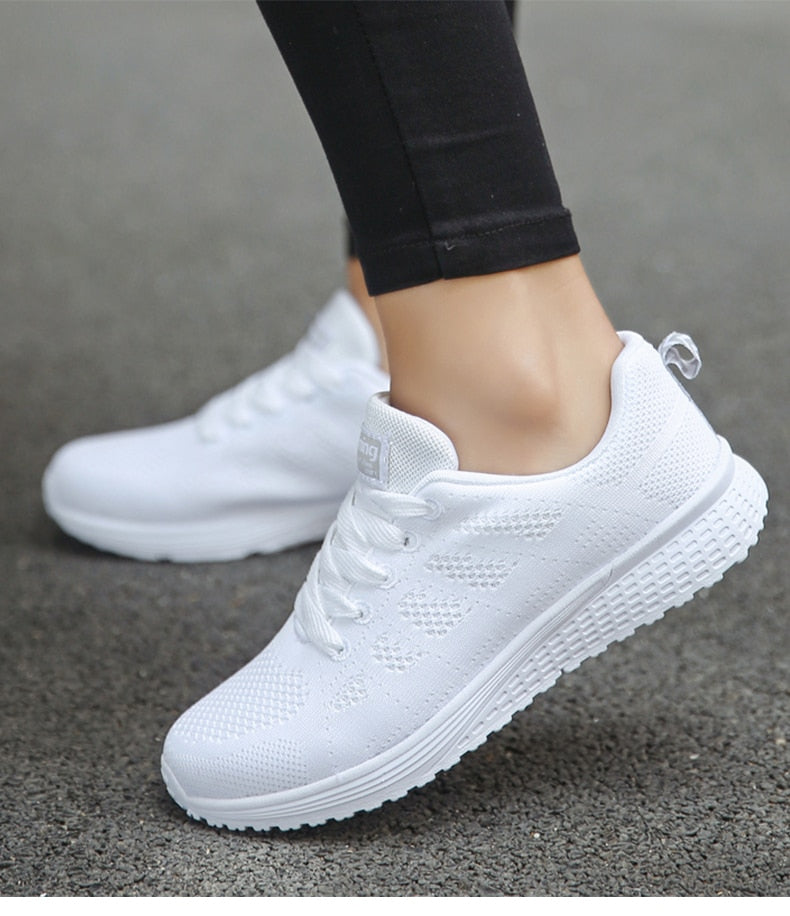 Breathable Women’s Lightweight Sports Sneakers