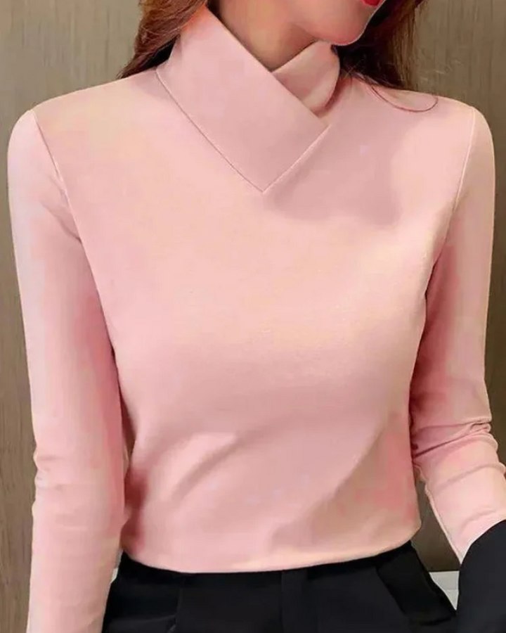 Venera | Elegant Turtleneck Fit