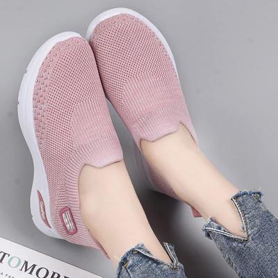 Lightweight Women’s Walking Sneakers