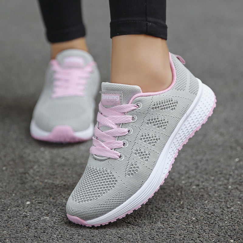 Breathable Women’s Lightweight Sports Sneakers