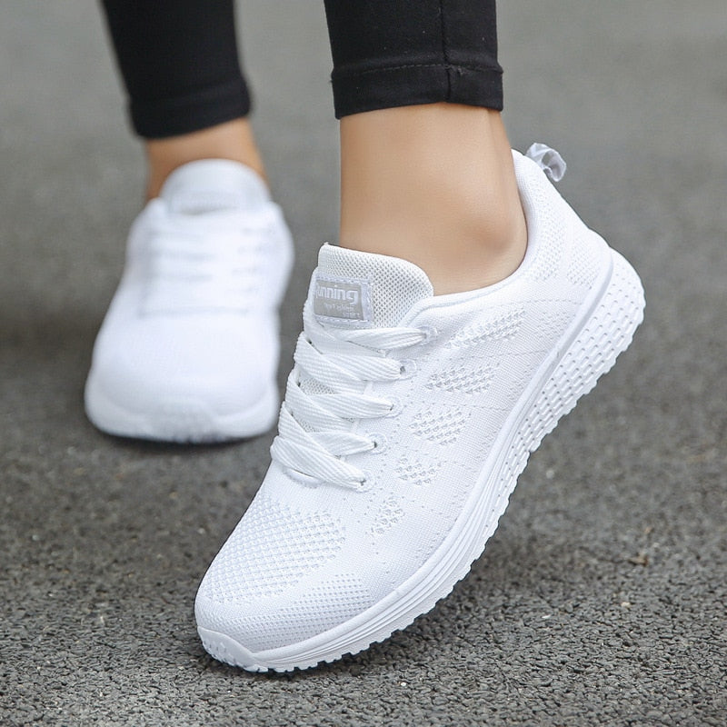 Breathable Women’s Lightweight Sports Sneakers