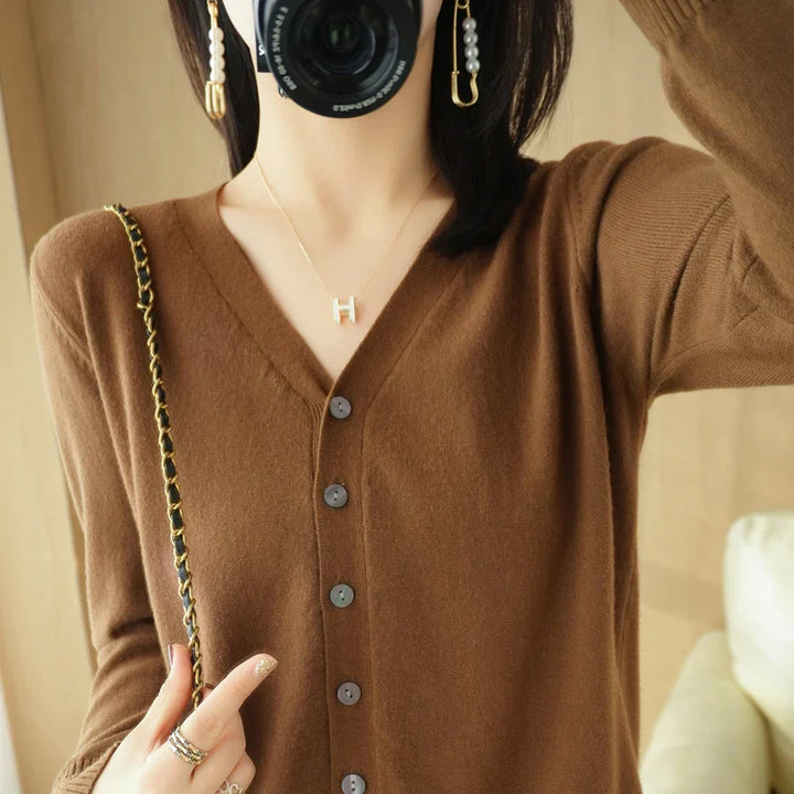 Sienna | Chic V-Neck Knit Cardigan