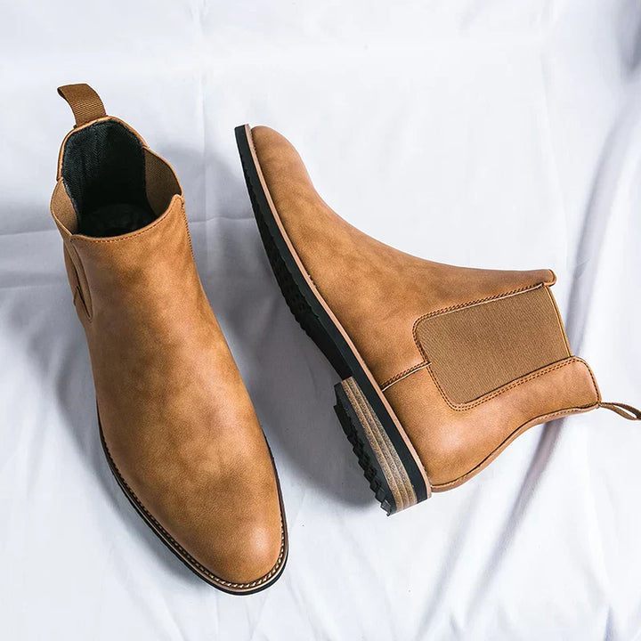 August | Leather Chelsea Boots