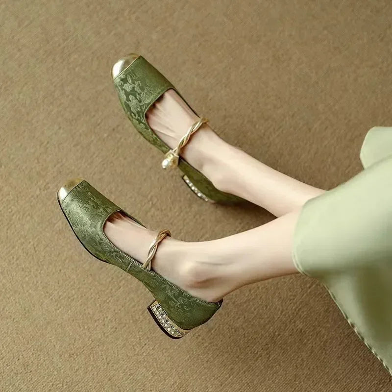 Dinah | Elegant Low-Heeled Pumps