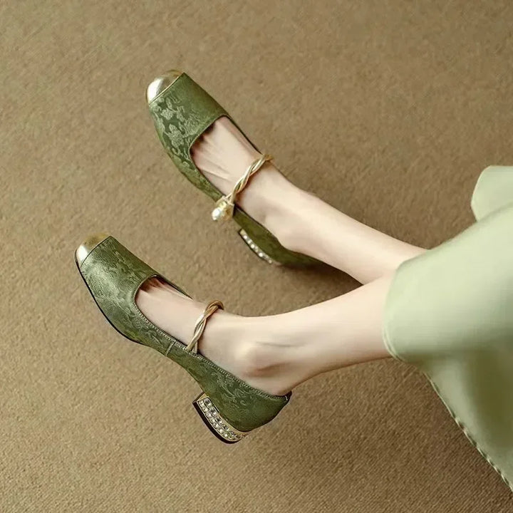 Dinah | Elegant Low-Heeled Pumps