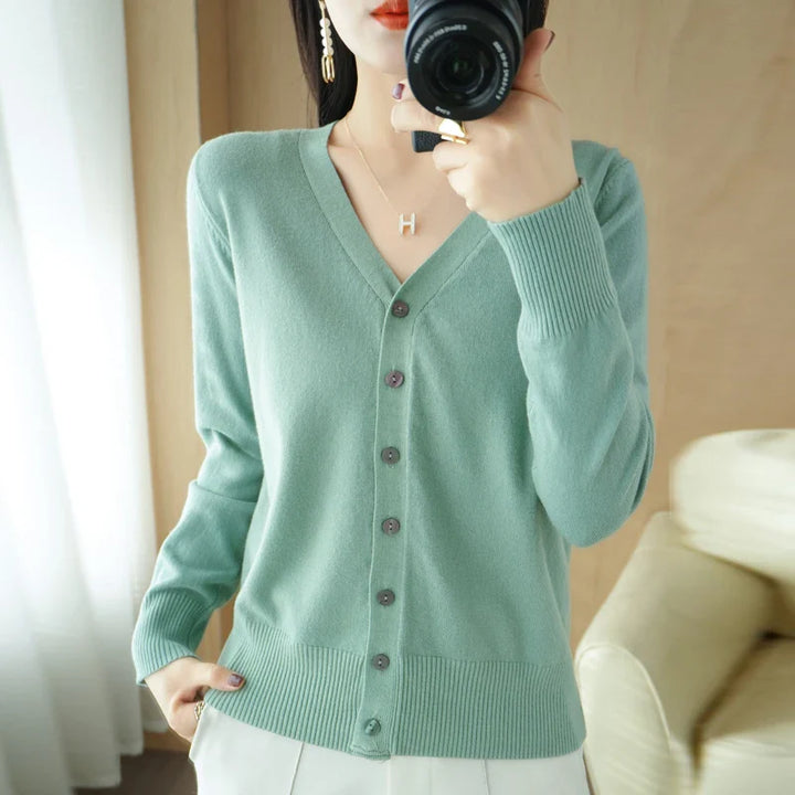 Sienna | Chic V-Neck Knit Cardigan