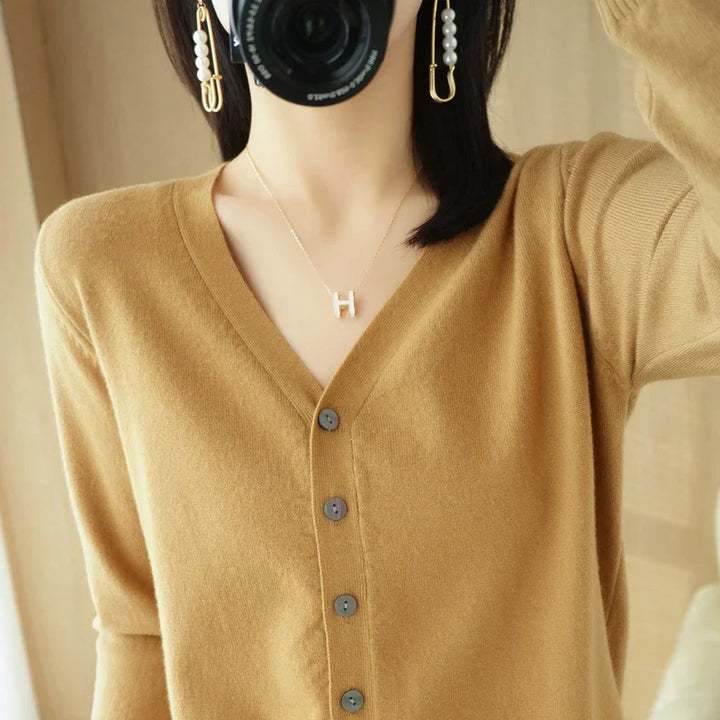 Sienna | Chic V-Neck Knit Cardigan