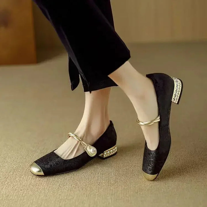 Dinah | Elegant Low-Heeled Pumps