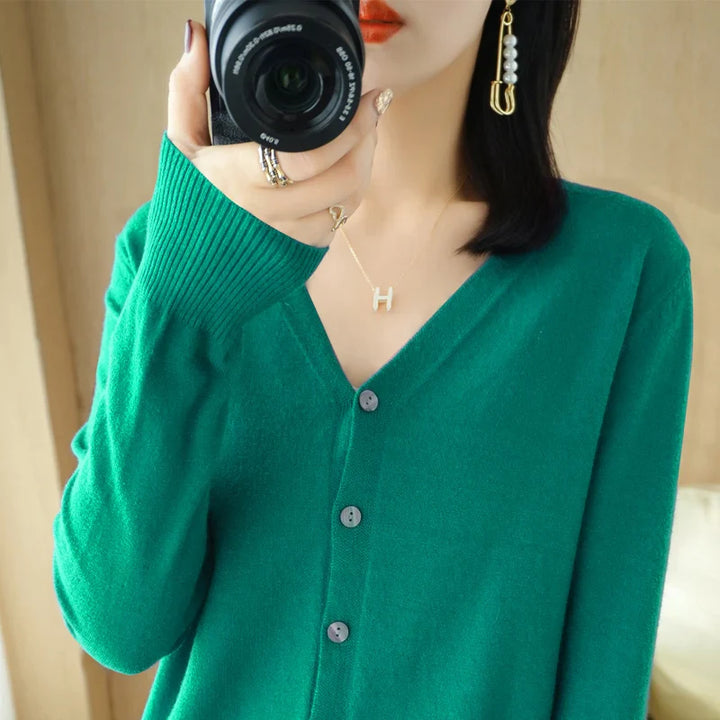 Sienna | Chic V-Neck Knit Cardigan