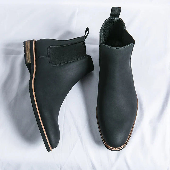 August | Leather Chelsea Boots