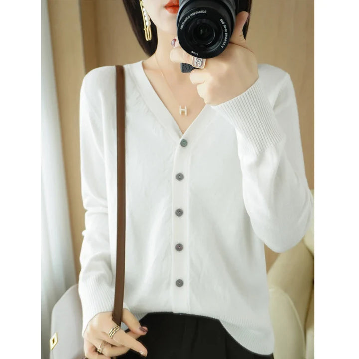 Sienna | Chic V-Neck Knit Cardigan