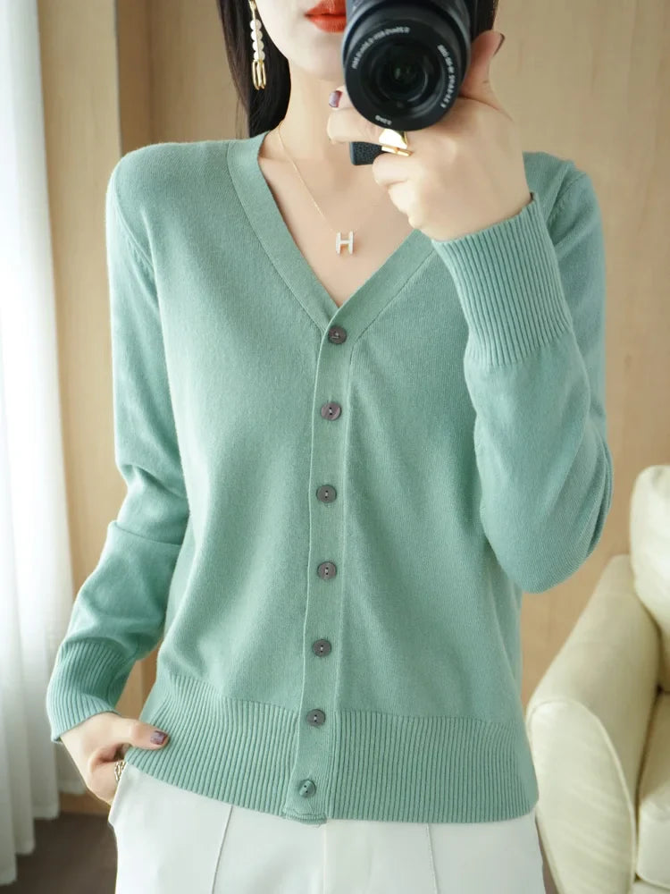 Sienna | Chic V-Neck Knit Cardigan