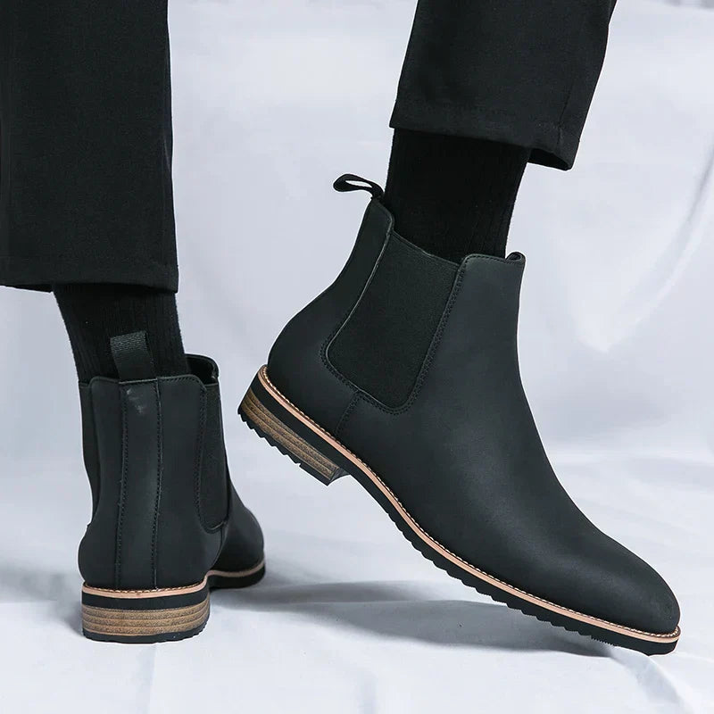 August | Leather Chelsea Boots