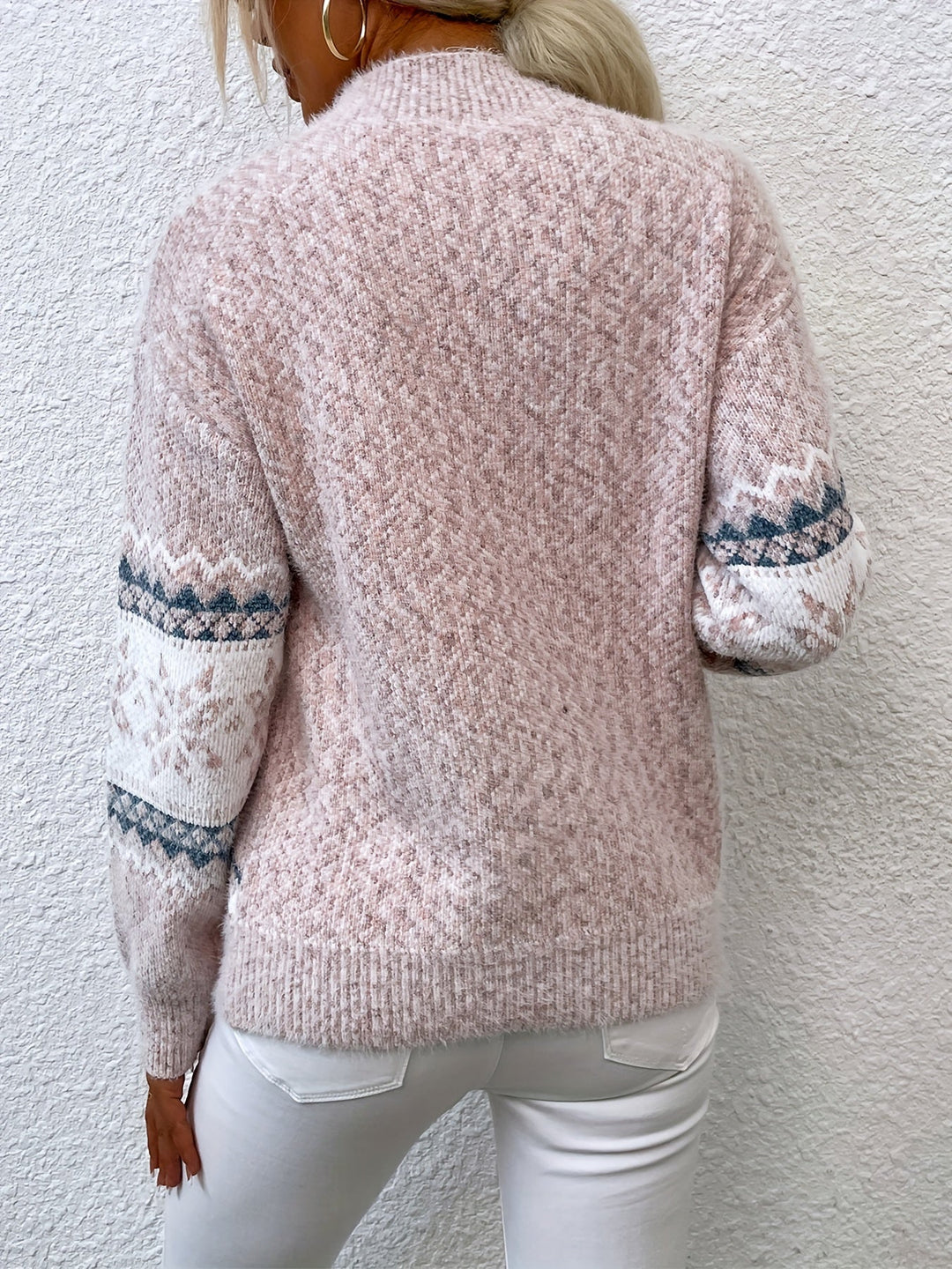 Noureen | Chic & Cozy Winter Sweater